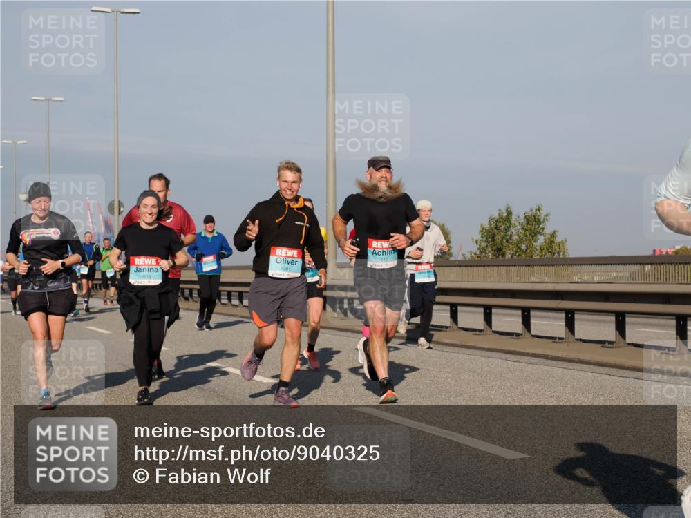 03.10.2025 - Köhlbrandbrückenlauf Fabian Wolf http://msf.ph/oto/9040325 03.10.2025 09:54:25 Position 3 3068, 1391, 1419 meine-sportfotos.de