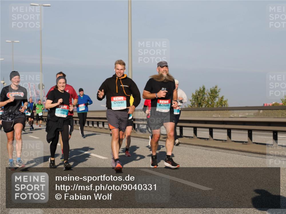 03.10.2025 - Köhlbrandbrückenlauf Fabian Wolf http://msf.ph/oto/9040331 03.10.2025 09:54:25 Position 3 3068, 1391, 1419 meine-sportfotos.de