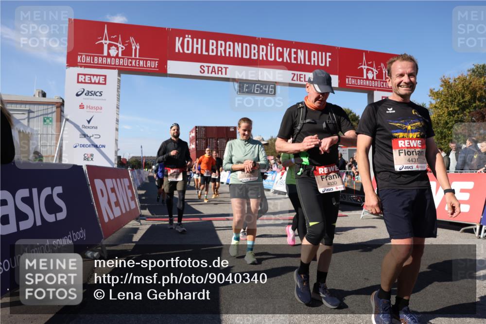 03.10.2025 - Köhlbrandbrückenlauf Lena Gebhardt http://msf.ph/oto/9040340 03.10.2025 13:16:47 Ziel 4235, 4330, 4356, 4431, 4551, 4813, 5028, 5053, 5099, 5166, 5385, 5386, 6286, 6299, 6340, 6343, 6620, 6697, 6746, 6785 meine-sportfotos.de