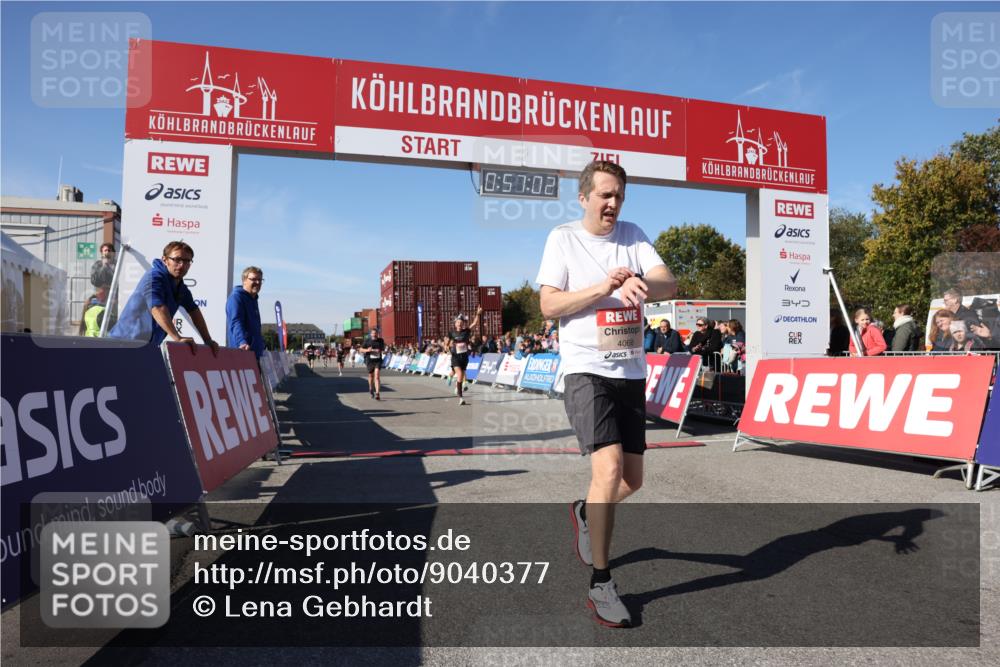 03.10.2025 - Köhlbrandbrückenlauf Lena Gebhardt http://msf.ph/oto/9040377 03.10.2025 12:57:02 Ziel 4042, 4068, 4086, 4115, 5846, 5898, 6016, 6417 meine-sportfotos.de