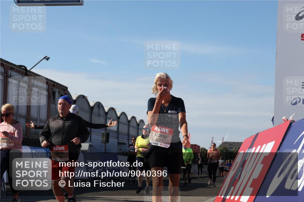03.10.2025 - Köhlbrandbrückenlauf Luisa Fischer http://msf.ph/oto/9040396 03.10.2025 13:32:09 Ziel 4443, 4985, 5155, 5238, 5246, 5247, 5248, 5354, 5820, 5921, 5922, 5923, 6076, 6126, 6146, 6287, 6460 meine-sportfotos.de