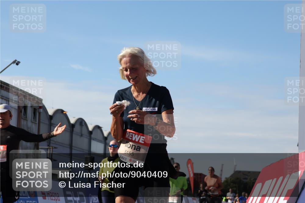 03.10.2025 - Köhlbrandbrückenlauf Luisa Fischer http://msf.ph/oto/9040409 03.10.2025 13:32:10 Ziel 4443, 4985, 5155, 5238, 5246, 5247, 5248, 5354, 5820, 5921, 5922, 5923, 6076, 6126, 6146, 6287, 6460 meine-sportfotos.de