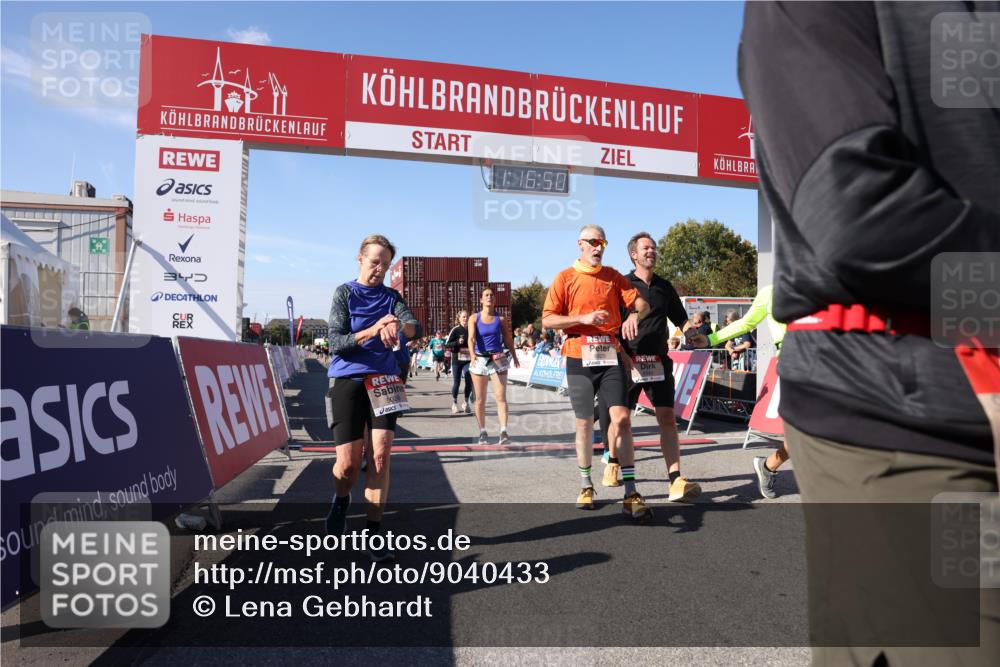 03.10.2025 - Köhlbrandbrückenlauf Lena Gebhardt http://msf.ph/oto/9040433 03.10.2025 13:16:50 Ziel 4168, 4330, 4356, 4359, 4431, 4551, 4605, 4813, 5028, 5053, 5099, 5166, 5302, 5385, 5386, 5453, 5467, 6286, 6299, 6340, 6343, 6620, 6658, 6697, 6746, 6785 meine-sportfotos.de