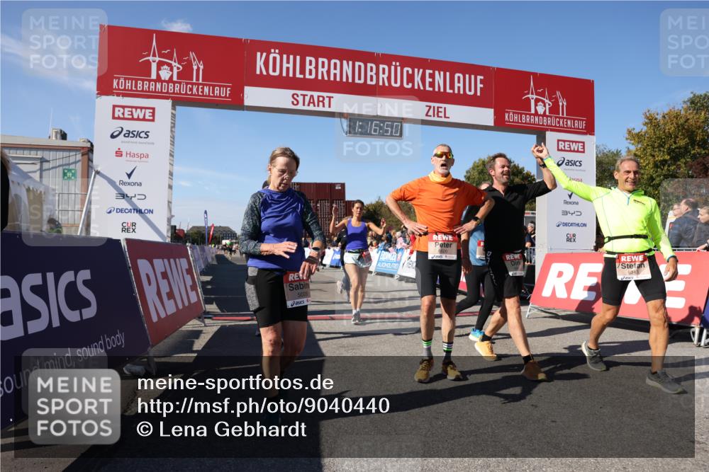 03.10.2025 - Köhlbrandbrückenlauf Lena Gebhardt http://msf.ph/oto/9040440 03.10.2025 13:16:51 Ziel 4168, 4330, 4356, 4359, 4431, 4551, 4605, 4813, 5028, 5053, 5099, 5166, 5302, 5385, 5386, 5453, 5467, 5840, 6286, 6299, 6340, 6343, 6620, 6658, 6697, 6746, 6785 meine-sportfotos.de
