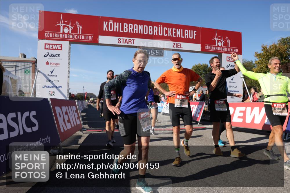 03.10.2025 - Köhlbrandbrückenlauf Lena Gebhardt http://msf.ph/oto/9040459 03.10.2025 13:16:51 Ziel 4168, 4330, 4356, 4359, 4431, 4551, 4605, 4813, 5028, 5053, 5099, 5166, 5302, 5385, 5386, 5453, 5467, 5840, 6286, 6299, 6340, 6343, 6620, 6658, 6697, 6746, 6785 meine-sportfotos.de