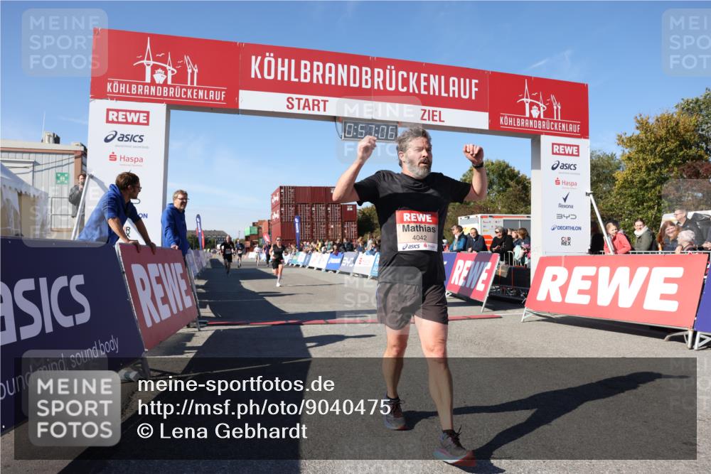 03.10.2025 - Köhlbrandbrückenlauf Lena Gebhardt http://msf.ph/oto/9040475 03.10.2025 12:57:06 Ziel 4042, 4068, 4080, 4086, 5846, 5898, 6016, 6417, 6629, 6819 meine-sportfotos.de