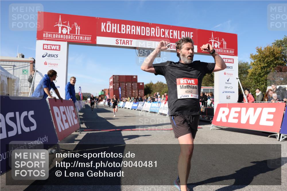 03.10.2025 - Köhlbrandbrückenlauf Lena Gebhardt http://msf.ph/oto/9040481 03.10.2025 12:57:07 Ziel 4042, 4068, 4080, 4086, 5846, 5898, 6016, 6417, 6629, 6819 meine-sportfotos.de