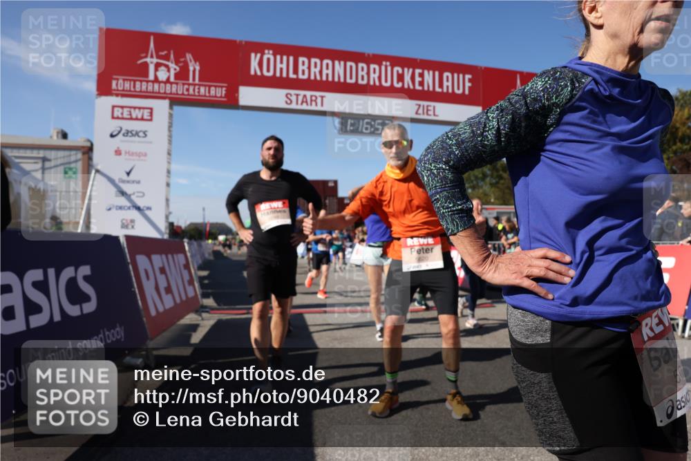 03.10.2025 - Köhlbrandbrückenlauf Lena Gebhardt http://msf.ph/oto/9040482 03.10.2025 13:16:52 Ziel 4168, 4330, 4356, 4359, 4431, 4551, 4605, 4813, 5028, 5053, 5099, 5166, 5302, 5385, 5386, 5453, 5467, 5840, 6286, 6299, 6340, 6343, 6474, 6620, 6658, 6697, 6746, 6785 meine-sportfotos.de