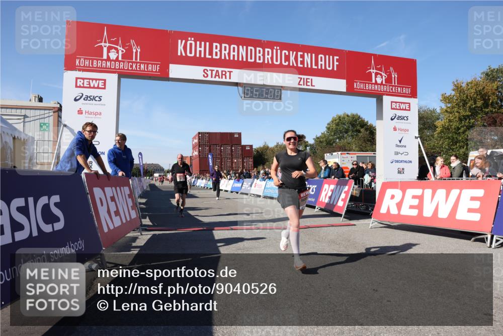 03.10.2025 - Köhlbrandbrückenlauf Lena Gebhardt http://msf.ph/oto/9040526 03.10.2025 12:57:09 Ziel 4042, 4068, 4080, 4086, 4251, 5699, 5846, 5898, 5926, 6417, 6629, 6819 meine-sportfotos.de