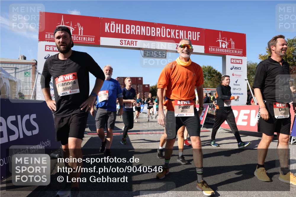 03.10.2025 - Köhlbrandbrückenlauf Lena Gebhardt http://msf.ph/oto/9040546 03.10.2025 13:16:54 Ziel 4168, 4356, 4359, 4551, 4605, 5028, 5053, 5099, 5100, 5166, 5302, 5385, 5386, 5453, 5467, 5840, 6286, 6299, 6340, 6343, 6474, 6620, 6623, 6658, 6697, 6746, 6785 meine-sportfotos.de
