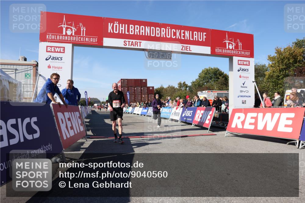 03.10.2025 - Köhlbrandbrückenlauf Lena Gebhardt http://msf.ph/oto/9040560 03.10.2025 12:57:11 Ziel 4042, 4080, 4251, 5699, 5846, 5898, 5926, 6417, 6629, 6819 meine-sportfotos.de