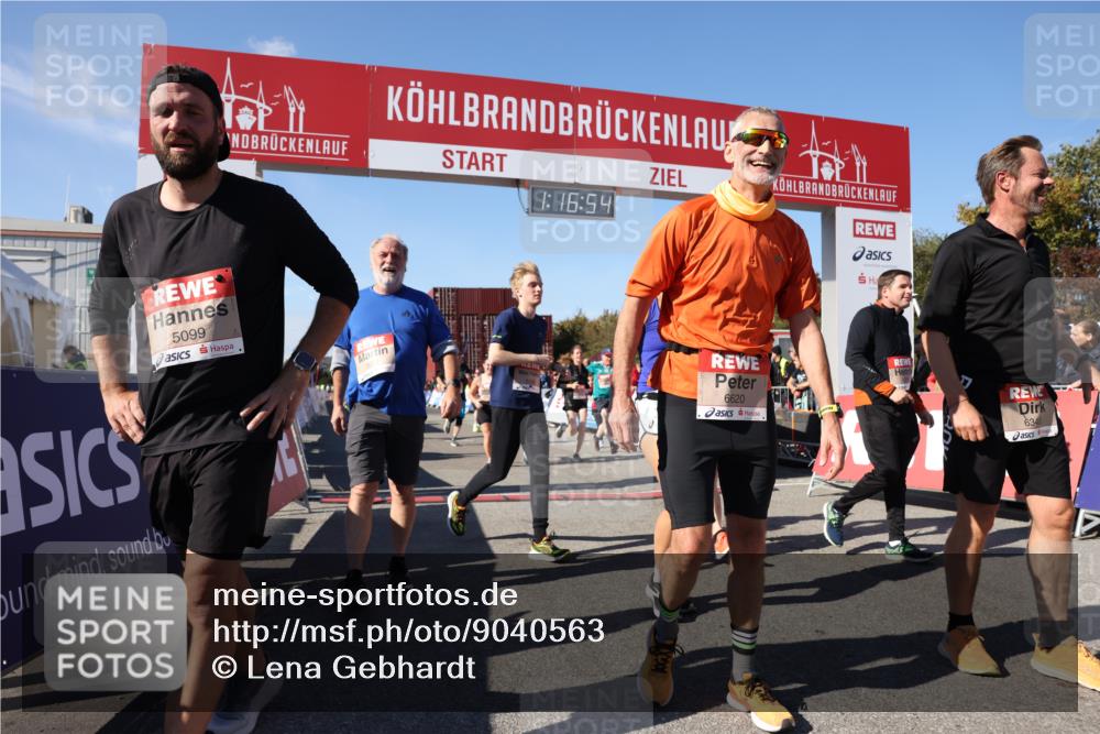 03.10.2025 - Köhlbrandbrückenlauf Lena Gebhardt http://msf.ph/oto/9040563 03.10.2025 13:16:54 Ziel 4168, 4356, 4359, 4551, 4605, 5028, 5053, 5099, 5100, 5166, 5302, 5385, 5386, 5453, 5467, 5840, 6286, 6299, 6340, 6343, 6474, 6620, 6623, 6658, 6697, 6746, 6785 meine-sportfotos.de
