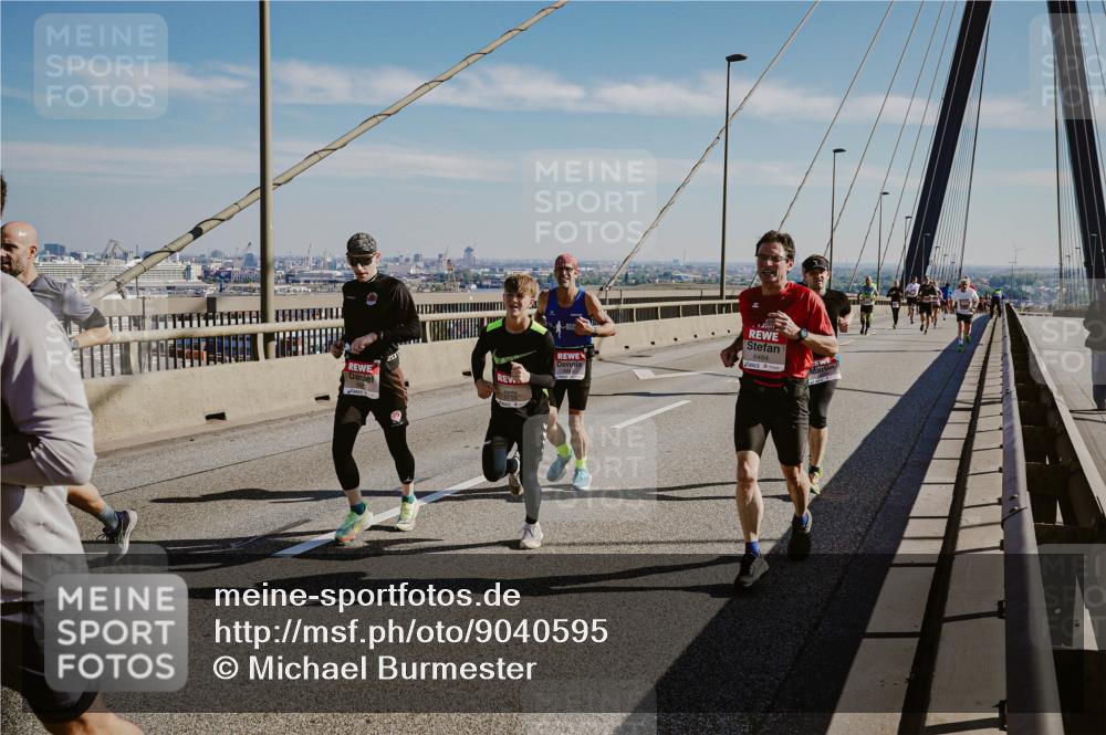 03.10.2025 - Köhlbrandbrückenlauf Michael Burmester http://msf.ph/oto/9040595 03.10.2025 12:21:41 Position 1 6484 meine-sportfotos.de