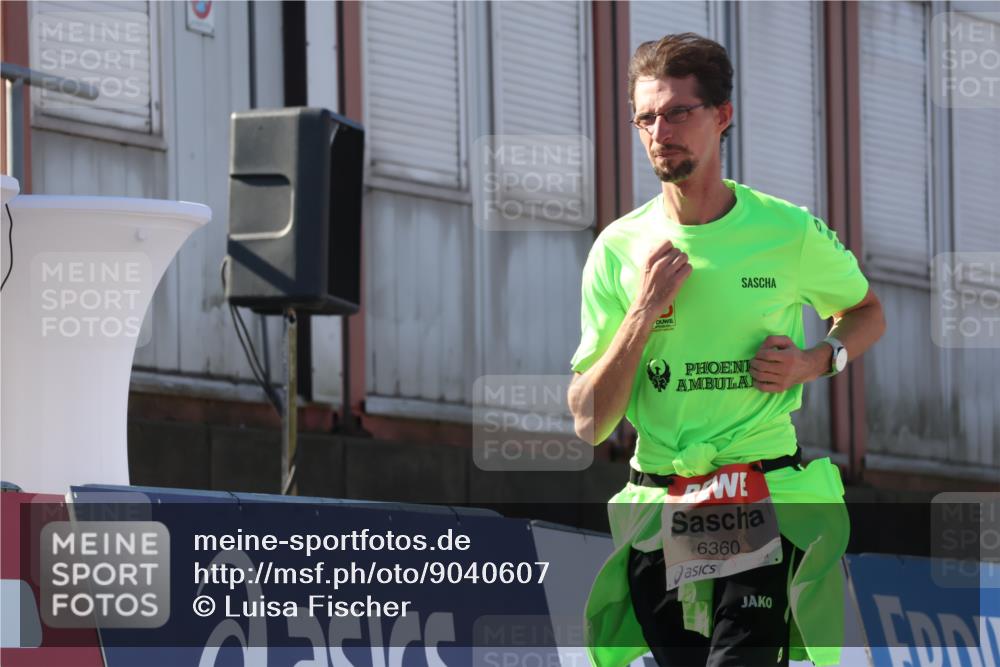 03.10.2025 - Köhlbrandbrückenlauf Luisa Fischer http://msf.ph/oto/9040607 03.10.2025 13:32:41 Ziel 5226, 5255, 5286, 5442, 5876, 6141, 6147, 6148, 6360 meine-sportfotos.de
