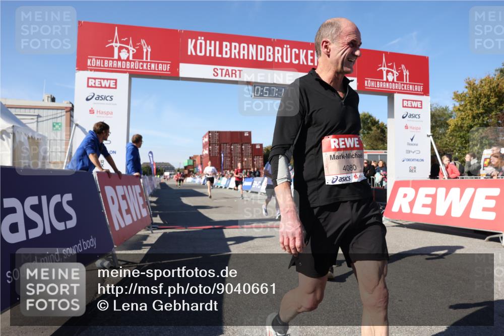 03.10.2025 - Köhlbrandbrückenlauf Lena Gebhardt http://msf.ph/oto/9040661 03.10.2025 12:57:14 Ziel 4042, 4080, 4251, 5699, 5898, 5926, 6629, 6819 meine-sportfotos.de