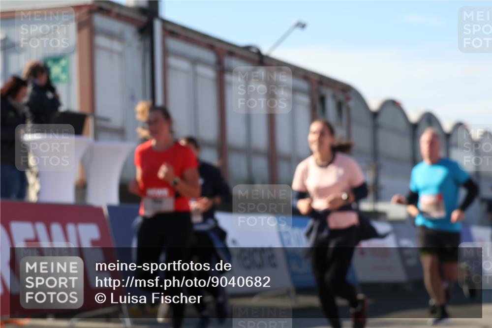 03.10.2025 - Köhlbrandbrückenlauf Luisa Fischer http://msf.ph/oto/9040682 03.10.2025 13:32:48 Ziel 5110, 5133, 5187, 5273, 5446, 5477, 5478, 6147, 6148, 6360, 6513 meine-sportfotos.de