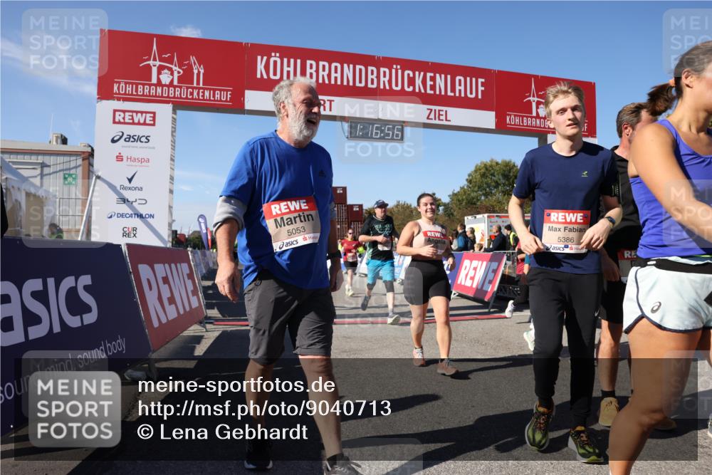 03.10.2025 - Köhlbrandbrückenlauf Lena Gebhardt http://msf.ph/oto/9040713 03.10.2025 13:16:56 Ziel 4168, 4331, 4359, 4605, 4861, 4978, 5028, 5053, 5099, 5100, 5166, 5302, 5385, 5386, 5453, 5467, 5840, 6286, 6340, 6343, 6474, 6620, 6623, 6626, 6658, 6697, 6785 meine-sportfotos.de