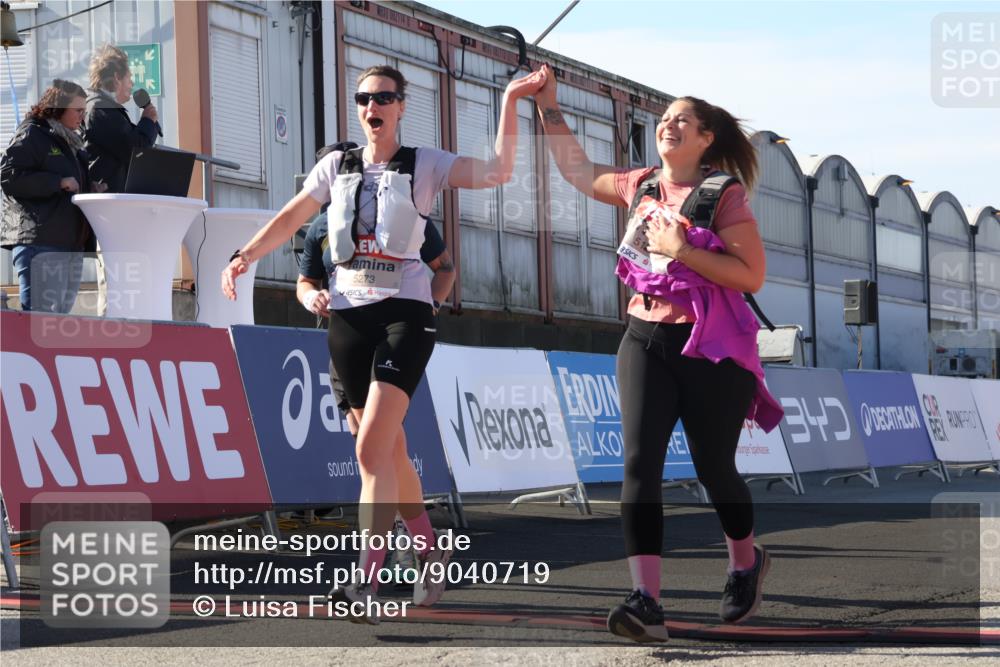 03.10.2025 - Köhlbrandbrückenlauf Luisa Fischer http://msf.ph/oto/9040719 03.10.2025 13:32:53 Ziel 5110, 5133, 5187, 5273, 5446, 5477, 5478, 6147, 6148, 6513 meine-sportfotos.de