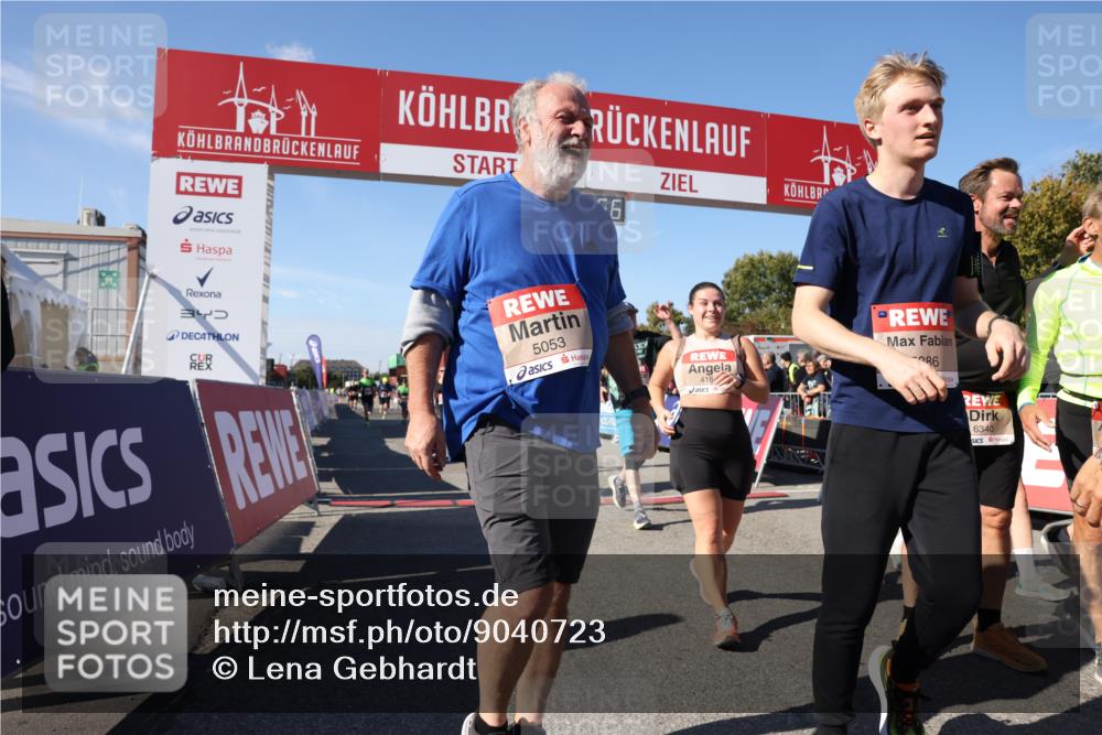 03.10.2025 - Köhlbrandbrückenlauf Lena Gebhardt http://msf.ph/oto/9040723 03.10.2025 13:16:57 Ziel 4168, 4331, 4359, 4605, 4861, 4978, 5028, 5053, 5099, 5100, 5166, 5302, 5385, 5386, 5453, 5467, 5840, 6286, 6340, 6343, 6474, 6620, 6623, 6626, 6658, 6697, 6785 meine-sportfotos.de