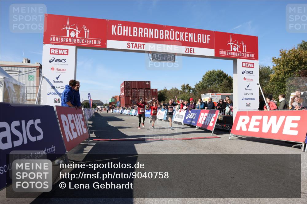 03.10.2025 - Köhlbrandbrückenlauf Lena Gebhardt http://msf.ph/oto/9040758 03.10.2025 12:57:21 Ziel 4150, 4186, 4251, 5699, 5926, 6015, 6629, 6819 meine-sportfotos.de