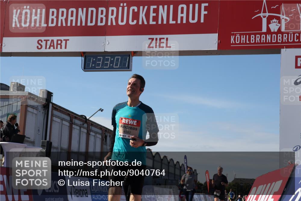 03.10.2025 - Köhlbrandbrückenlauf Luisa Fischer http://msf.ph/oto/9040764 03.10.2025 13:33:00 Ziel 4582, 4941, 5110, 5133, 5187, 5273, 5446, 5477, 5478, 6067, 6376, 6455 meine-sportfotos.de