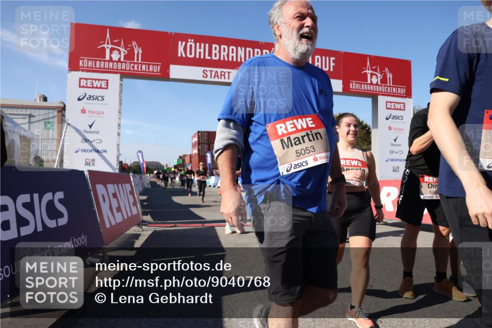03.10.2025 - Köhlbrandbrückenlauf Lena Gebhardt http://msf.ph/oto/9040768 03.10.2025 13:16:57 Ziel 4168, 4331, 4359, 4605, 4861, 4978, 5028, 5053, 5099, 5100, 5166, 5302, 5385, 5386, 5453, 5467, 5840, 6286, 6340, 6343, 6474, 6620, 6623, 6626, 6658, 6697, 6785 meine-sportfotos.de