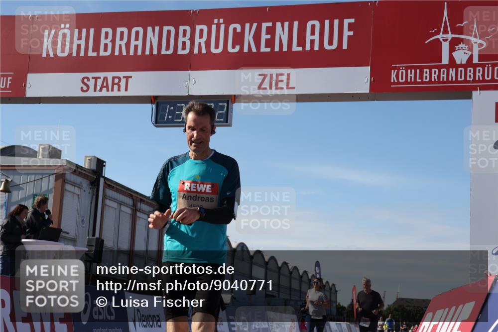 03.10.2025 - Köhlbrandbrückenlauf Luisa Fischer http://msf.ph/oto/9040771 03.10.2025 13:33:01 Ziel 4582, 4941, 5110, 5133, 5187, 5273, 5446, 6067, 6376, 6455 meine-sportfotos.de