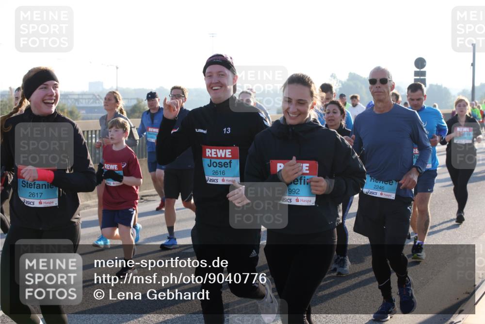 03.10.2025 - Köhlbrandbrückenlauf Lena Gebhardt http://msf.ph/oto/9040776 03.10.2025 09:25:14 Position 1 2617, 13, 2616, 992, 2246 meine-sportfotos.de