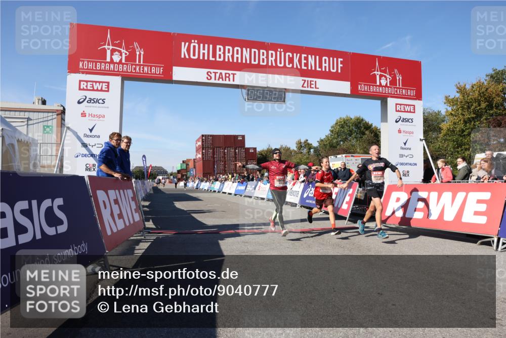 03.10.2025 - Köhlbrandbrückenlauf Lena Gebhardt http://msf.ph/oto/9040777 03.10.2025 12:57:22 Ziel 4150, 4186, 4251, 5699, 5926, 6015 meine-sportfotos.de