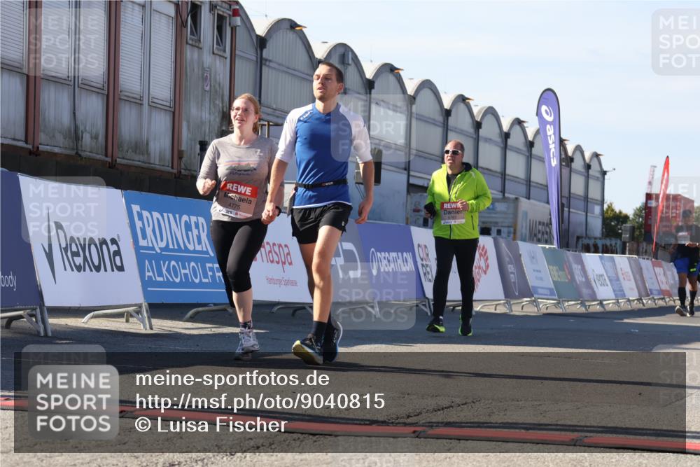 03.10.2025 - Köhlbrandbrückenlauf Luisa Fischer http://msf.ph/oto/9040815 03.10.2025 13:33:13 Ziel 4755, 4775, 4941, 5783, 6067, 6376, 6455 meine-sportfotos.de