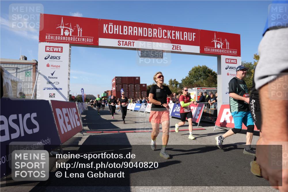 03.10.2025 - Köhlbrandbrückenlauf Lena Gebhardt http://msf.ph/oto/9040820 03.10.2025 13:16:58 Ziel 4168, 4331, 4359, 4605, 4861, 4978, 5053, 5099, 5100, 5166, 5302, 5385, 5386, 5453, 5467, 5840, 6286, 6340, 6343, 6474, 6623, 6626, 6658, 6697, 6785 meine-sportfotos.de