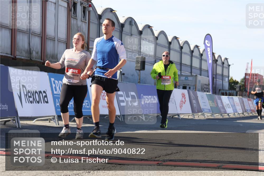 03.10.2025 - Köhlbrandbrückenlauf Luisa Fischer http://msf.ph/oto/9040822 03.10.2025 13:33:13 Ziel 4755, 4775, 4941, 5783, 6067, 6376, 6455 meine-sportfotos.de