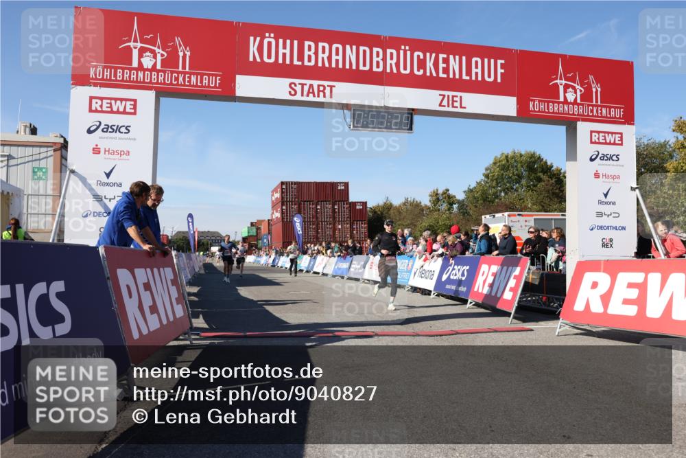 03.10.2025 - Köhlbrandbrückenlauf Lena Gebhardt http://msf.ph/oto/9040827 03.10.2025 12:57:30 Ziel 4105, 4150, 4186, 4518, 6015, 6020, 6122, 6767 meine-sportfotos.de