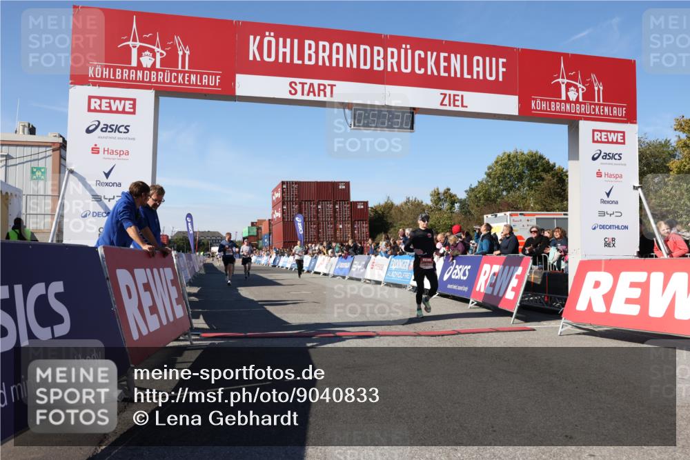 03.10.2025 - Köhlbrandbrückenlauf Lena Gebhardt http://msf.ph/oto/9040833 03.10.2025 12:57:30 Ziel 4105, 4150, 4186, 4518, 6015, 6020, 6122, 6767 meine-sportfotos.de