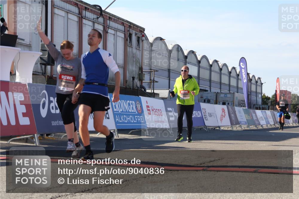 03.10.2025 - Köhlbrandbrückenlauf Luisa Fischer http://msf.ph/oto/9040836 03.10.2025 13:33:14 Ziel 4755, 4775, 4941, 5783, 6067, 6376 meine-sportfotos.de