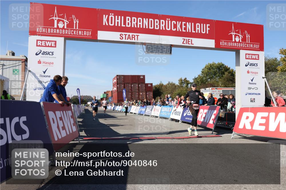 03.10.2025 - Köhlbrandbrückenlauf Lena Gebhardt http://msf.ph/oto/9040846 03.10.2025 12:57:31 Ziel 4105, 4150, 4186, 4518, 6015, 6020, 6122, 6767 meine-sportfotos.de