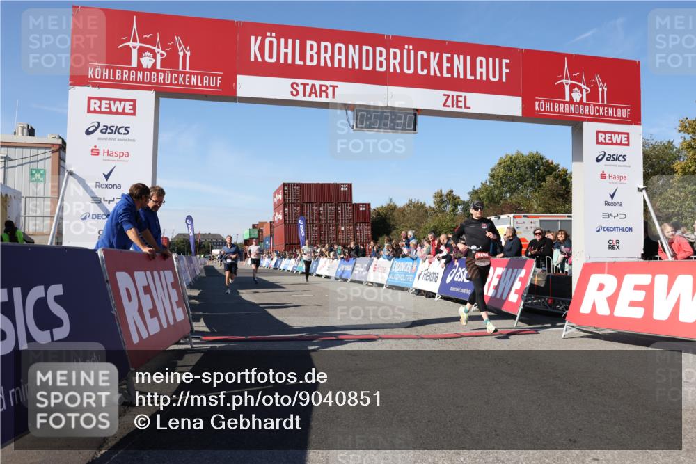 03.10.2025 - Köhlbrandbrückenlauf Lena Gebhardt http://msf.ph/oto/9040851 03.10.2025 12:57:31 Ziel 4105, 4150, 4186, 4518, 6015, 6020, 6122, 6767 meine-sportfotos.de