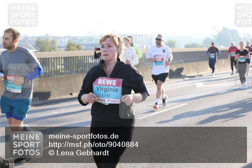 03.10.2025 - Köhlbrandbrückenlauf Lena Gebhardt http://msf.ph/oto/9040884 03.10.2025 09:25:18 Position 1 1769, 1748 meine-sportfotos.de