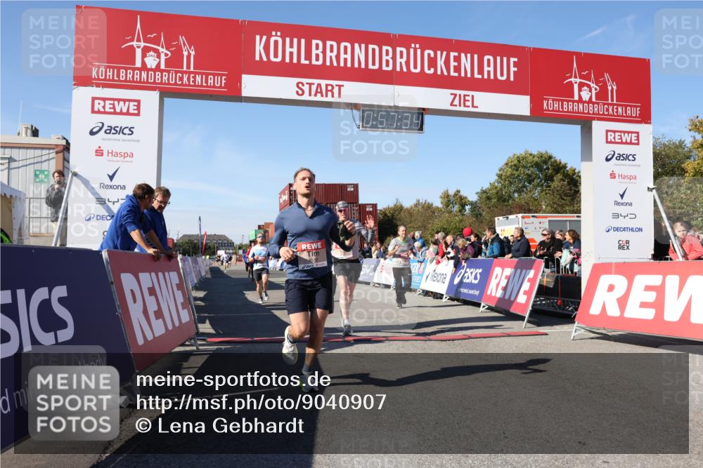 03.10.2025 - Köhlbrandbrückenlauf Lena Gebhardt http://msf.ph/oto/9040907 03.10.2025 12:57:34 Ziel 4032, 4076, 4105, 4518, 6020, 6122, 6767 meine-sportfotos.de
