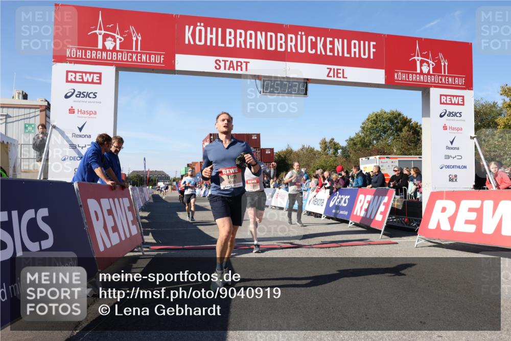 03.10.2025 - Köhlbrandbrückenlauf Lena Gebhardt http://msf.ph/oto/9040919 03.10.2025 12:57:34 Ziel 4032, 4076, 4105, 4518, 6020, 6122, 6767 meine-sportfotos.de