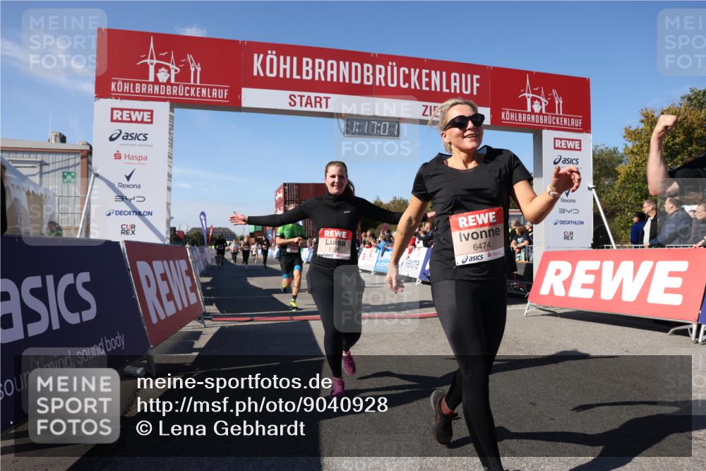 03.10.2025 - Köhlbrandbrückenlauf Lena Gebhardt http://msf.ph/oto/9040928 03.10.2025 13:17:01 Ziel 4168, 4242, 4331, 4359, 4361, 4605, 4861, 4978, 4982, 5033, 5053, 5073, 5087, 5090, 5100, 5166, 5302, 5385, 5386, 5453, 5467, 5479, 5840, 6286, 6474, 6623, 6626, 6658 meine-sportfotos.de