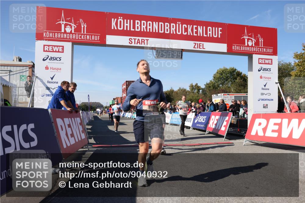 03.10.2025 - Köhlbrandbrückenlauf Lena Gebhardt http://msf.ph/oto/9040932 03.10.2025 12:57:35 Ziel 4032, 4076, 4105, 4518, 6020, 6122, 6767 meine-sportfotos.de