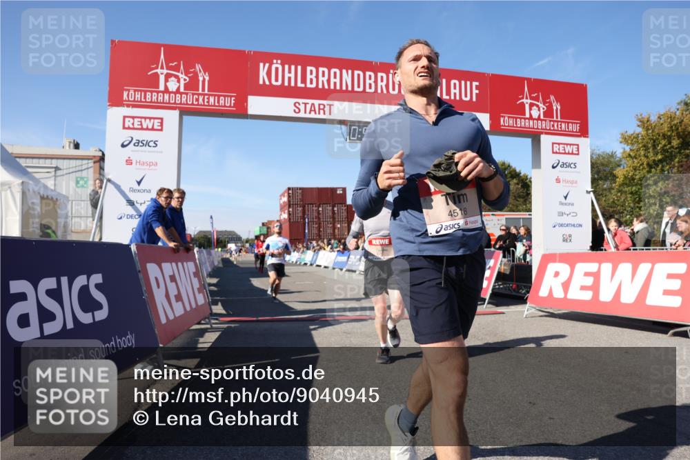 03.10.2025 - Köhlbrandbrückenlauf Lena Gebhardt http://msf.ph/oto/9040945 03.10.2025 12:57:35 Ziel 4032, 4076, 4105, 4518, 6020, 6122, 6767 meine-sportfotos.de