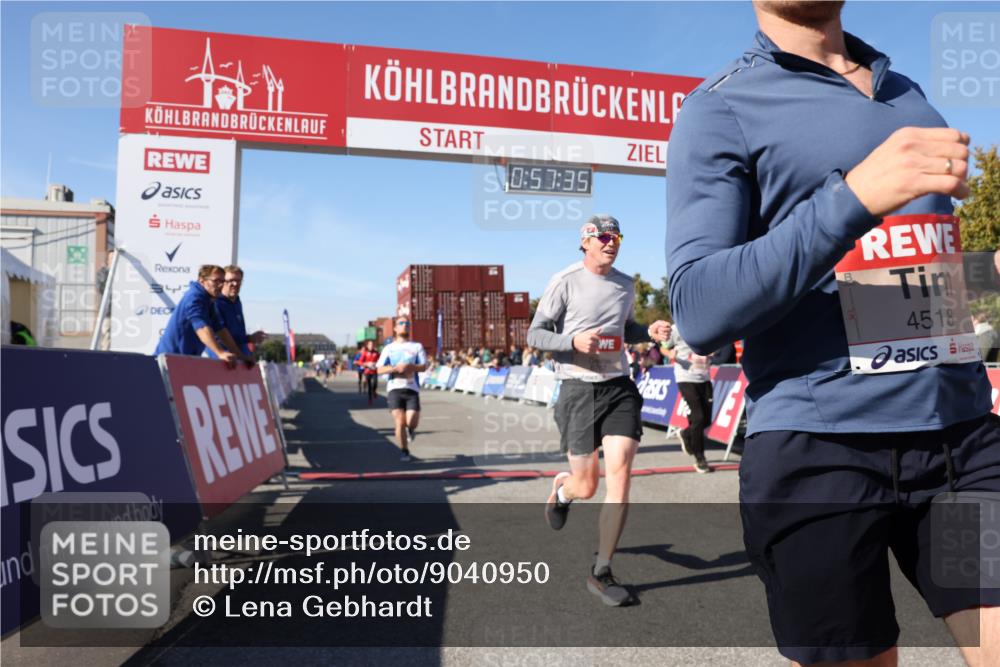 03.10.2025 - Köhlbrandbrückenlauf Lena Gebhardt http://msf.ph/oto/9040950 03.10.2025 12:57:36 Ziel 4032, 4076, 4105, 4518, 6020, 6122, 6767, 6809 meine-sportfotos.de