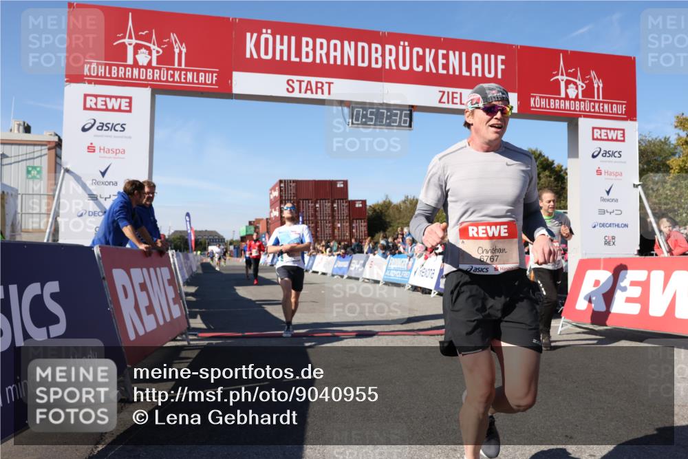 03.10.2025 - Köhlbrandbrückenlauf Lena Gebhardt http://msf.ph/oto/9040955 03.10.2025 12:57:36 Ziel 4032, 4076, 4105, 4518, 6020, 6122, 6767, 6809 meine-sportfotos.de