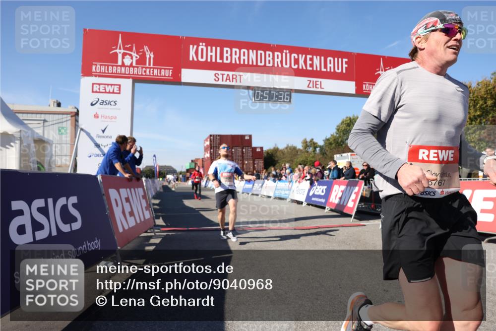 03.10.2025 - Köhlbrandbrückenlauf Lena Gebhardt http://msf.ph/oto/9040968 03.10.2025 12:57:36 Ziel 4032, 4076, 4105, 4518, 6020, 6122, 6767, 6809 meine-sportfotos.de