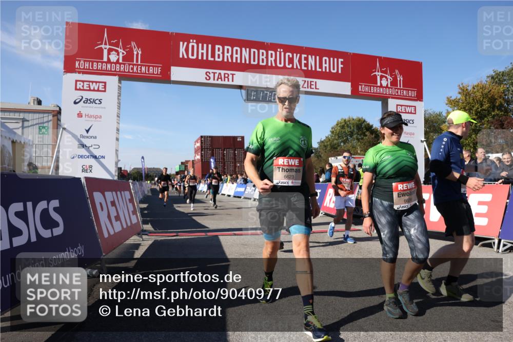 03.10.2025 - Köhlbrandbrückenlauf Lena Gebhardt http://msf.ph/oto/9040977 03.10.2025 13:17:04 Ziel 4168, 4242, 4331, 4359, 4361, 4605, 4861, 4978, 4982, 5033, 5073, 5087, 5090, 5100, 5302, 5453, 5467, 5479, 5667, 5840, 6474, 6623, 6626, 6658 meine-sportfotos.de