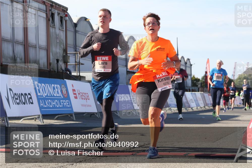 03.10.2025 - Köhlbrandbrückenlauf Luisa Fischer http://msf.ph/oto/9040992 03.10.2025 13:33:27 Ziel 4006, 5179, 5211, 5281, 5413, 5549, 5783, 6094, 6276 meine-sportfotos.de