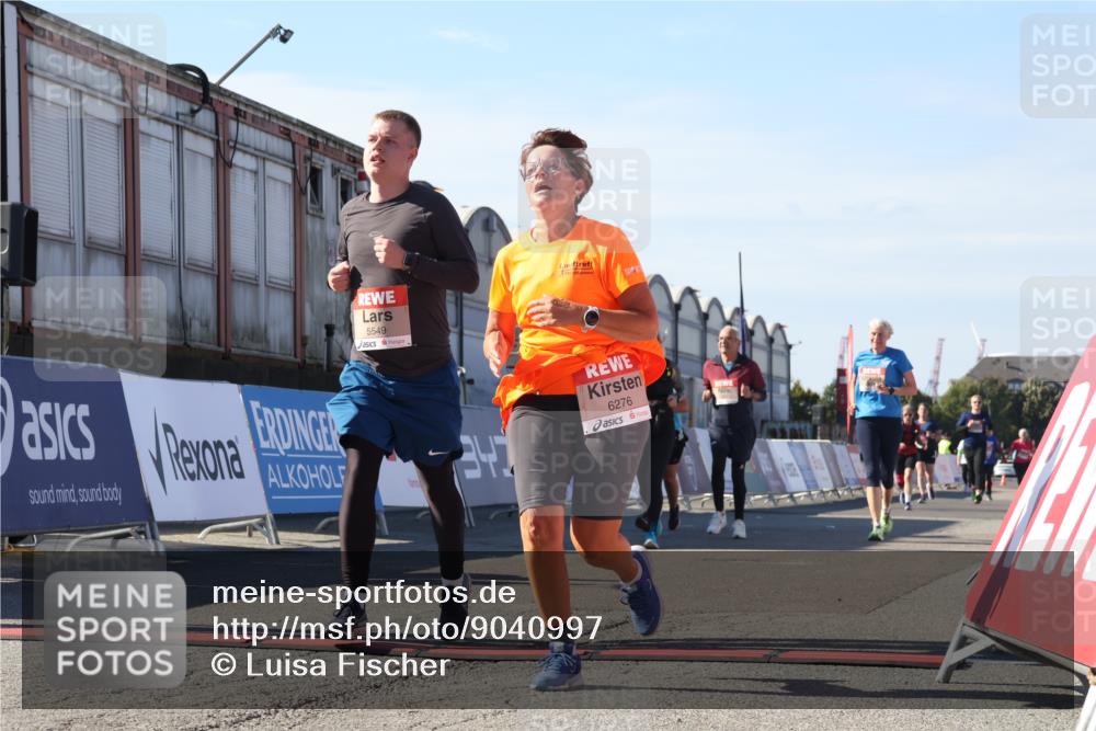 03.10.2025 - Köhlbrandbrückenlauf Luisa Fischer http://msf.ph/oto/9040997 03.10.2025 13:33:27 Ziel 4006, 5179, 5211, 5281, 5413, 5549, 5783, 6094, 6276 meine-sportfotos.de