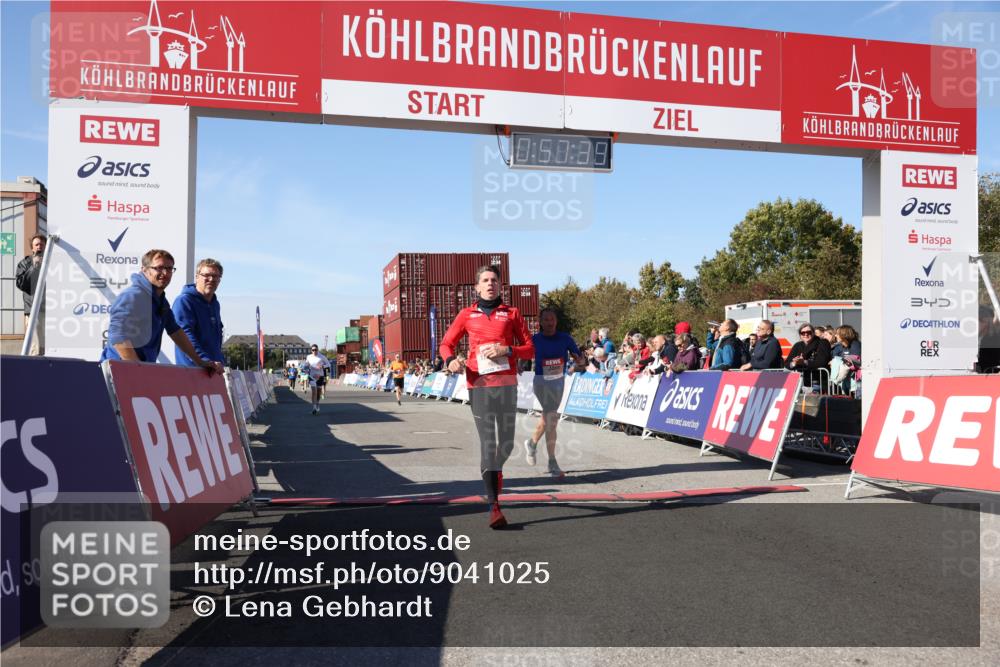 03.10.2025 - Köhlbrandbrückenlauf Lena Gebhardt http://msf.ph/oto/9041025 03.10.2025 12:57:40 Ziel 4032, 4037, 4076, 4105, 4518, 6020, 6122, 6371, 6767, 6809 meine-sportfotos.de